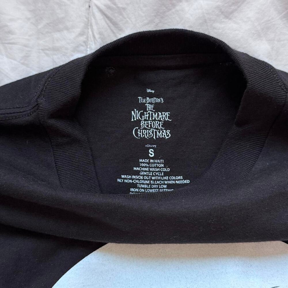 Nightmare before christmas black graphic tee sz s mall goth emo hot topic y2k - Picture 4 of 6